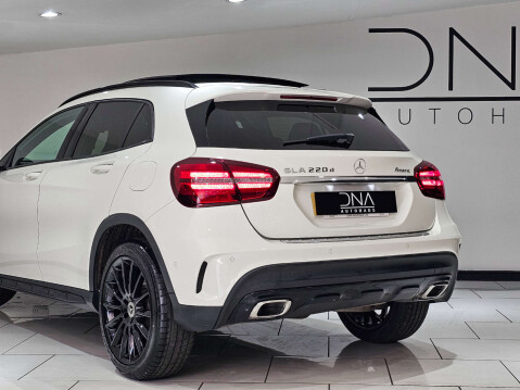 Mercedes-Benz GLA 2.1 GLA 220 AMG Line Premium+ D 4Matic Auto 4WD 5dr 35