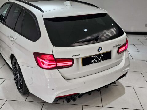 BMW 3 Series 3.0 330d xDrive M Sport Shadow Edition Auto 4WD 5dr 23