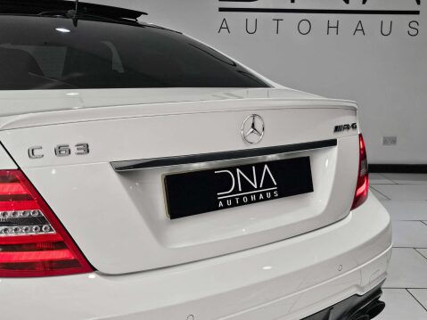 Mercedes-Benz C Class 6.2 C63 AMG Auto 2dr 32