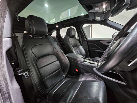 Jaguar F-Pace 3.0 F-PACE V6 S AWD D Auto 4WD 5dr 30