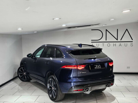 Jaguar F-Pace 3.0 F-PACE V6 S AWD D Auto 4WD 5dr 37