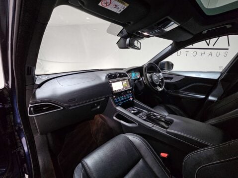 Jaguar F-Pace 3.0 F-PACE V6 S AWD D Auto 4WD 5dr 5