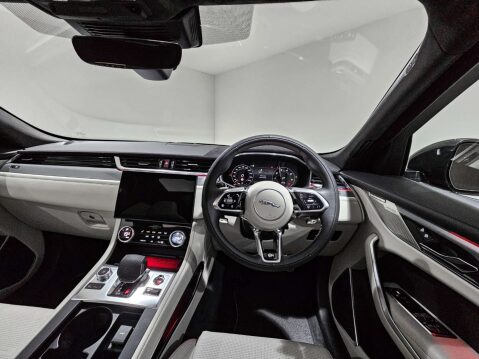 Jaguar F-Pace 5.0 F-PACE SVR Edition AWD Auto 4WD 5dr 29