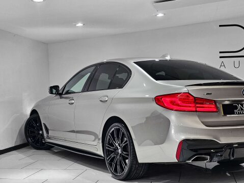 BMW 5 Series 3.0 530D xDrive M Sport Auto 4WD 4dr 43