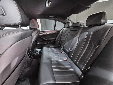 BMW 5 Series 3.0 540i xDrive M Sport Auto 4WD 4dr 9
