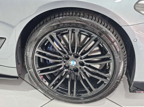 BMW 5 Series 3.0 540i xDrive M Sport Auto 4WD 4dr 18