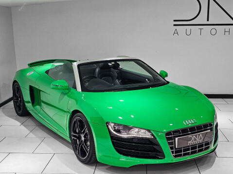 Audi R8 5.2 R8 Spyder Quattro V10 Semi-Auto 4WD 2dr 2