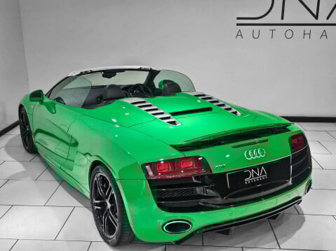 Audi R8 5.2 R8 Spyder Quattro V10 Semi-Auto 4WD 2dr 56