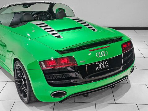 Audi R8 5.2 R8 Spyder Quattro V10 Semi-Auto 4WD 2dr 15