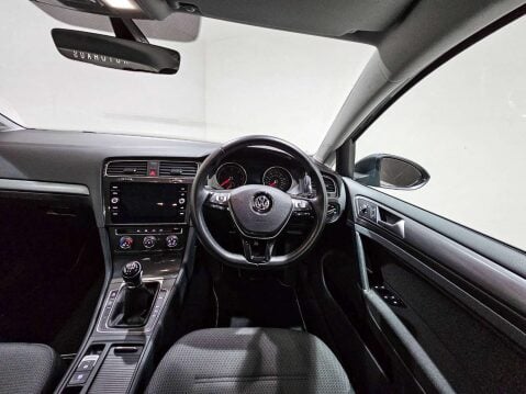 Volkswagen Golf 1.6 Golf SE Nav TDI BlueMotion Technology 5dr 18