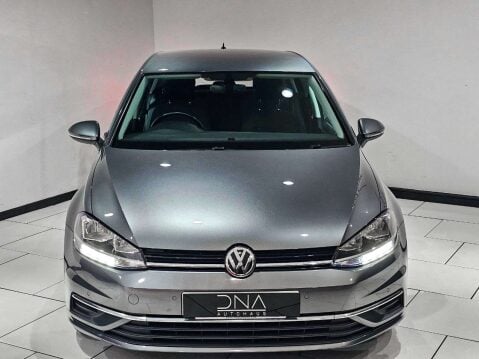 Volkswagen Golf 1.6 Golf SE Nav TDI BlueMotion Technology 5dr 26