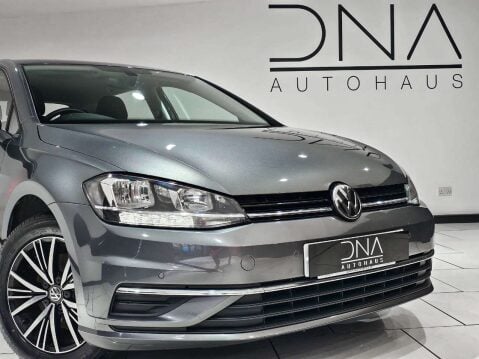 Volkswagen Golf 1.6 Golf SE Nav TDI BlueMotion Technology 5dr 7