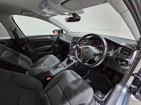 Volkswagen Golf 1.6 Golf SE Nav TDI BlueMotion Technology 5dr 9