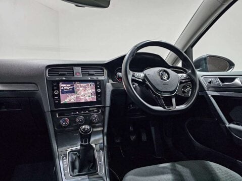 Volkswagen Golf 1.6 Golf SE Nav TDI BlueMotion Technology 5dr 10
