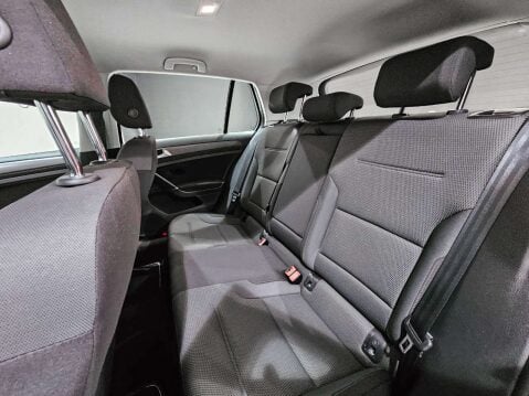 Volkswagen Golf 1.6 Golf SE Nav TDI BlueMotion Technology 5dr 20