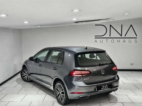 Volkswagen Golf 1.6 Golf SE Nav TDI BlueMotion Technology 5dr 27