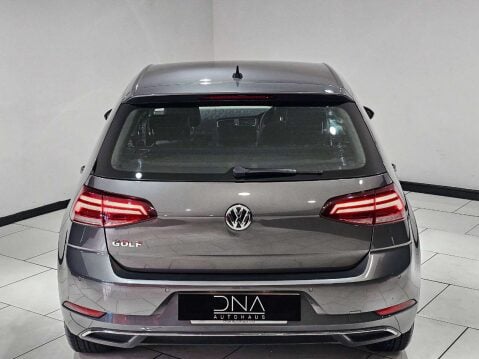 Volkswagen Golf 1.6 Golf SE Nav TDI BlueMotion Technology 5dr 36