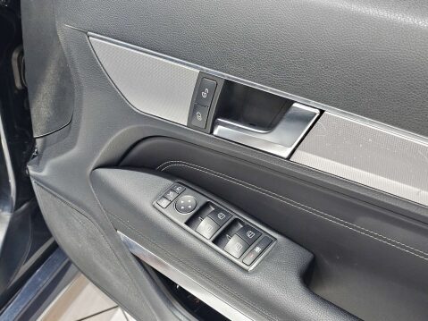Mercedes-Benz E Class 2.1 E250 AMG Sport CDi Auto 2dr 36