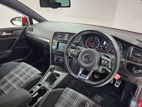 Volkswagen Golf 2.0 Golf GTD 5dr 35