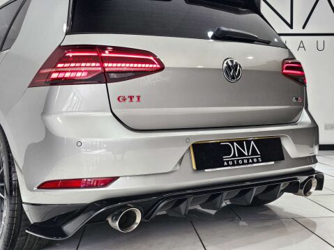 Volkswagen Golf 2.0 Golf GTi Performance TSi Semi-Auto 5dr 17