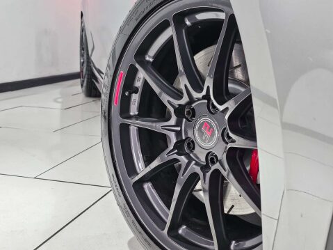 Volkswagen Golf 2.0 Golf GTi Performance TSi Semi-Auto 5dr 15