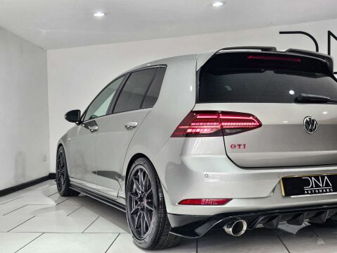 Volkswagen Golf 2.0 Golf GTi Performance TSi Semi-Auto 5dr 49