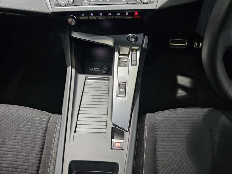 Peugeot 308 1.5 308 Active Premium SW Blue HDi S/S Auto 5dr 28
