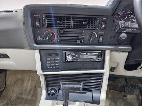 BMW 6 Series 3.4 635 CSI Auto 2dr 25