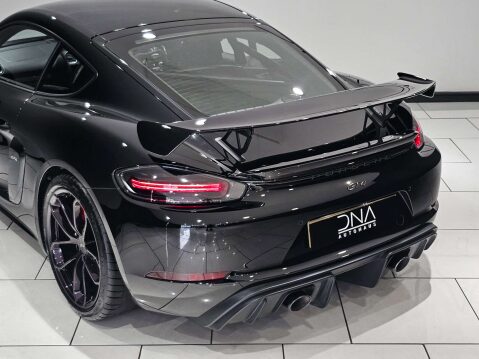 Porsche 718 4.0 718 Cayman GT4 3dr 13