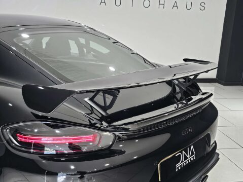 Porsche 718 4.0 718 Cayman GT4 3dr 14