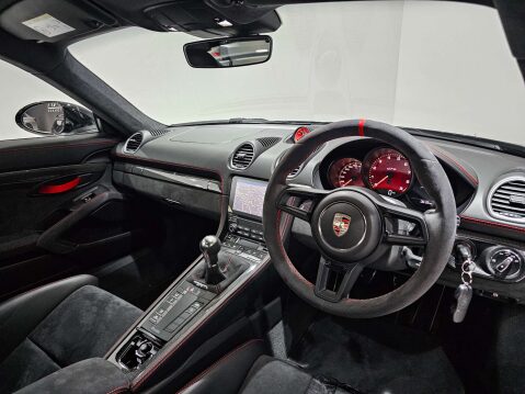 Porsche 718 4.0 718 Cayman GT4 3dr 32