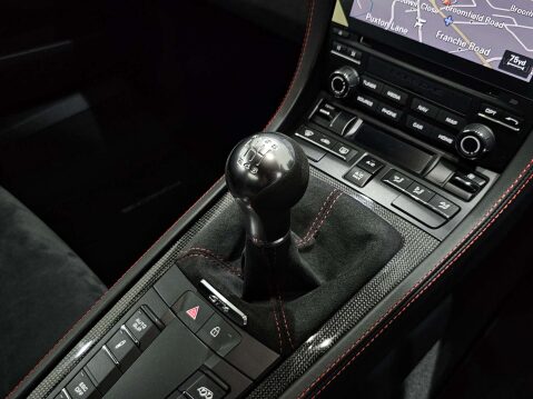 Porsche 718 4.0 718 Cayman GT4 3dr 36