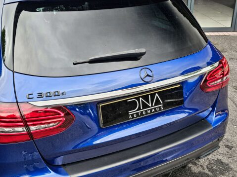 Mercedes-Benz C Class 2.0 C 300 AMG Line Night Edition Premium+ D Auto 5dr 40