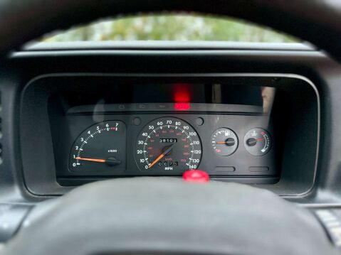 Ford Escort 1.6 Escort XR3 Injection 3dr 34
