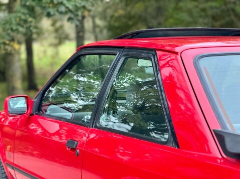 Ford Escort 1.6 Escort XR3 Injection 3dr 37