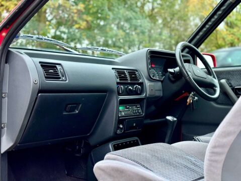 Ford Escort 1.6 Escort XR3 Injection 3dr 2