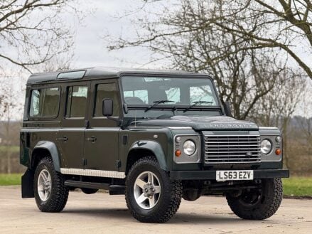 Land Rover Defender 2.2 Defender 110 TD 4WD 2dr