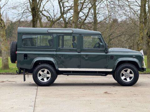 Land Rover Defender 2.2 Defender 110 TD 4WD 2dr 10