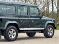Land Rover Defender 2.2 Defender 110 TD 4WD 2dr 11