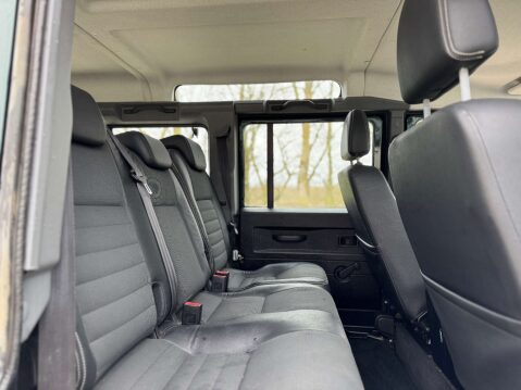 Land Rover Defender 2.2 Defender 110 TD 4WD 2dr 14