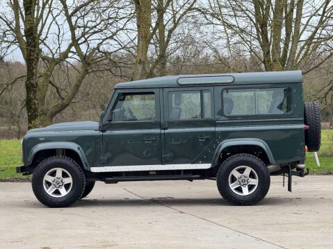 Land Rover Defender 2.2 Defender 110 TD 4WD 2dr 23