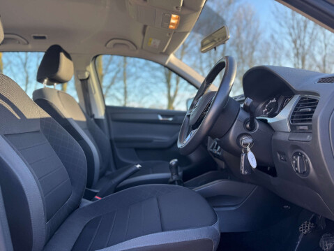 Skoda Fabia 1.0 Fabia SE MPI 5dr 7