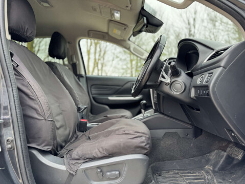 Mitsubishi L200 2.3 L200 Barbarian X DI-D Auto 4WD 14
