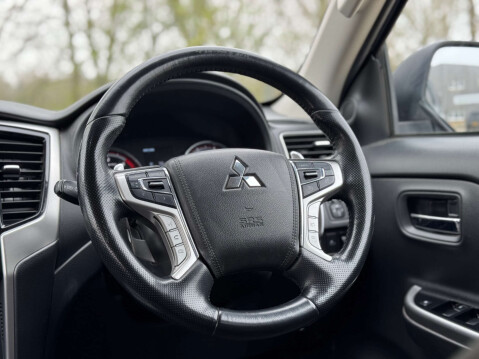 Mitsubishi L200 2.3 L200 Barbarian X DI-D Auto 4WD 7