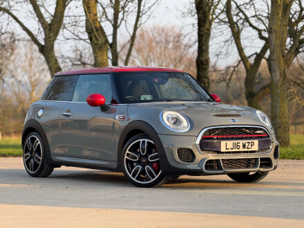 Mini Hatch 2.0 John Cooper Works 3dr