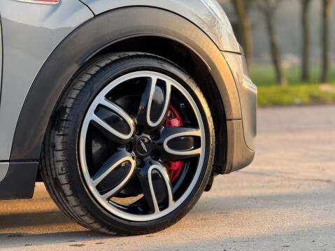 Mini Hatch 2.0 John Cooper Works 3dr 12