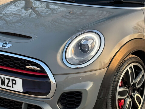 Mini Hatch 2.0 John Cooper Works 3dr 24