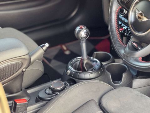 Mini Hatch 2.0 John Cooper Works 3dr 31