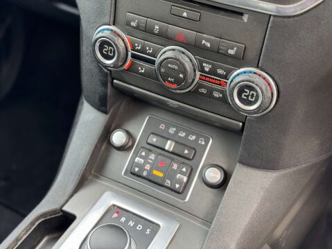 Land Rover Discovery 3.0 Discovery XS SDV6 Auto 4WD 5dr 18