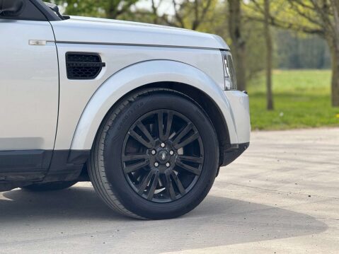 Land Rover Discovery 3.0 Discovery XS SDV6 Auto 4WD 5dr 24
